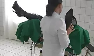 किन्नर आ डाक्टर। नता ...